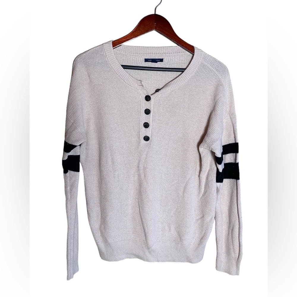 American Eagle Pullover Knit Sweater Womens Medium Black Cream Striped, 5 Button